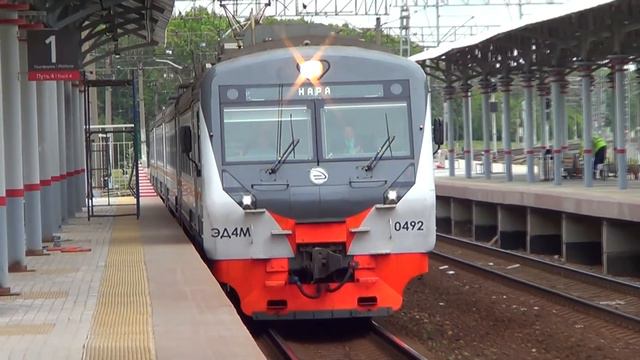 Электропоезд ЭД4М-0492 "ЦППК", станция Солнечная смотреть онлайн