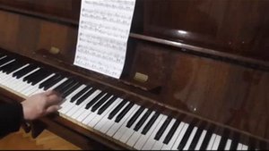 Разучиваем на ф-но:Александров Песенка(Красивые пьесы для начинающих)