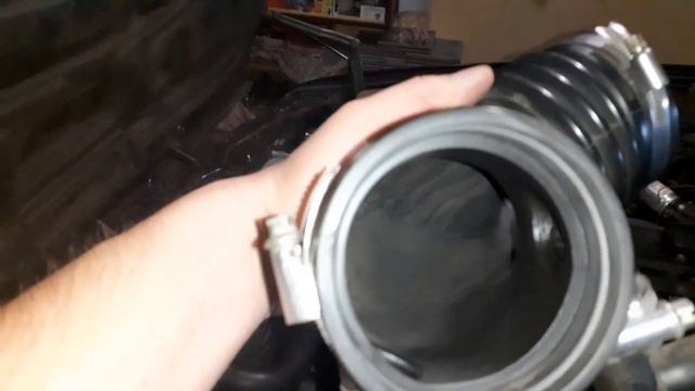 сухая гофра, никакого масла во впускном коллекторе ( тьфу- тьфу) смотреть онлайн