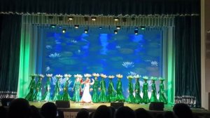 Лилии.образцовый хореографический ансамбль "Кедровые орешки"