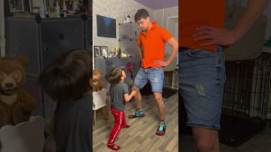 Сильный папа 🤣 Забавная ситуация от Simon FoX #shorts