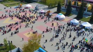 1 мая. Карабалык, центральная площадь