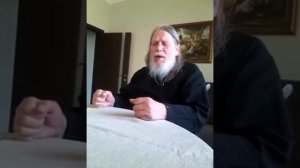 Архимандрит Лаврентий поет многолетие