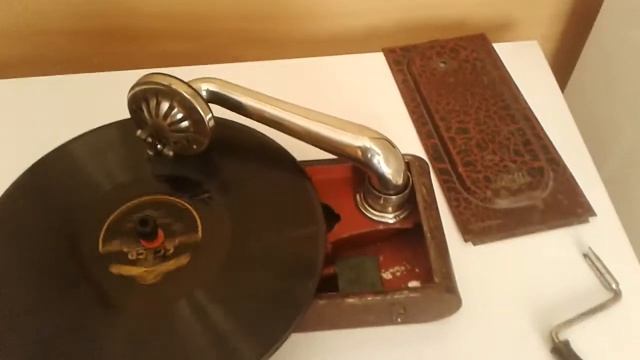 Звучание окопного патефона смотреть онлайн