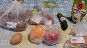 Новогодний стол за 100 рублей (37 гривен)