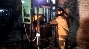 Процесс работы вибропресса АНИЕЦ || Вибропресс-НН.рф