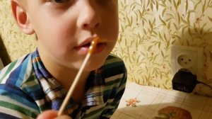 Съедобное стекло ? Саша и Андрей делают съедобное стекло из сахара ? Edible glass of sugar