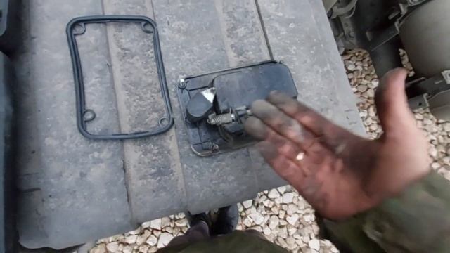 СЛОМАЛ НОВУЮ ДЕТАЛЬ/ЗАМЕНА РУЧКИ КПП/РЕМОНТ IVECO EUROTECH смотреть онлайн
