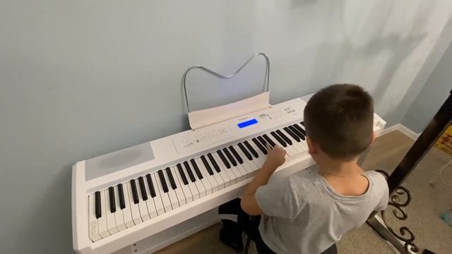 Колокольный звон на фортепиано. Звонарь, пианист - Егор Чухлеб, 7 лет . смотреть онлайн