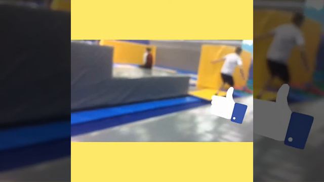 Батутный центр "Космос" смотреть онлайн