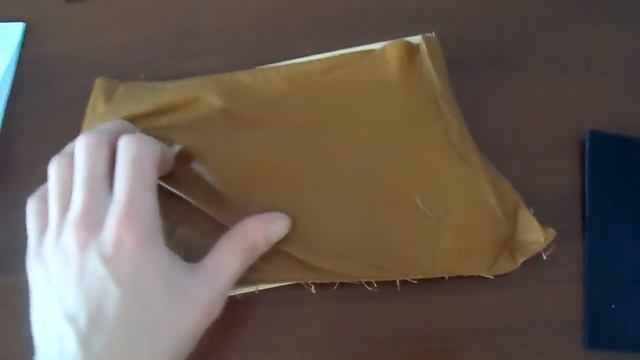 Card Holder Часть 1 Убираем складки на тонкой коже. работа с кожей смотреть онлайн