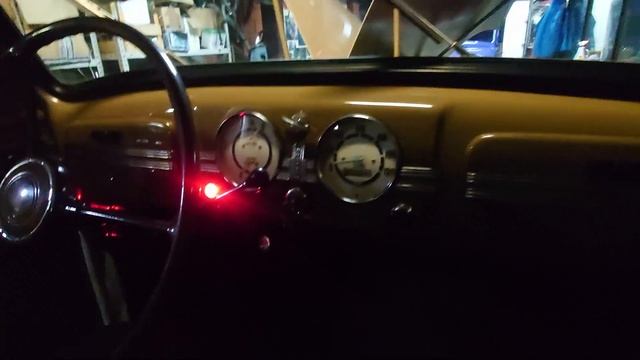 Москвич 401-420, 1955 год. Музей автомобилей Moskvich-land. Иркутск. смотреть онлайн