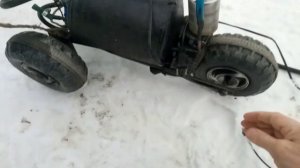 Самодельный компрессор для накачки колёс.