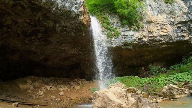 Гуамское ущелье Чинарский водопад смотреть онлайн