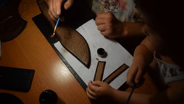 Пришиваем Хлястик на Ножны. 4ч. Эксклюзивные изделия из кожи. смотреть онлайн