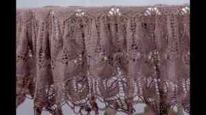 Скатерть вязаная спицами графитового цвета./tablecloth