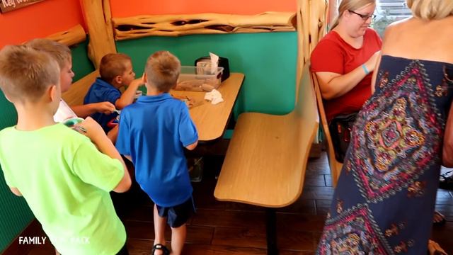 MY BRACES ARE FALLING OFF! || Mommy Monday смотреть онлайн