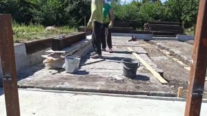 Стройка сарая. Выпуск 6. Свинарник своими руками. Стены из деревянных шпал.