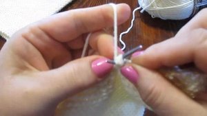 детская жилетка безрукавка вязаная спицами