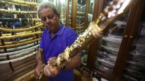 Syria's traditional Damascus sword survives despite conflict