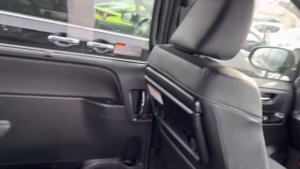 Toyota Noah Максимальная комплектация WxB с Аукциона Японии