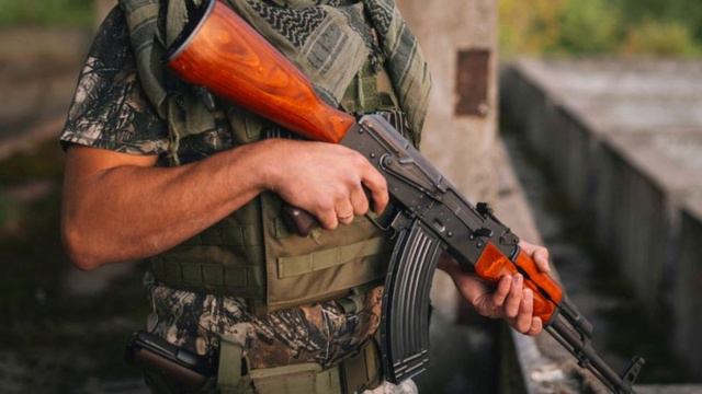 GRANDES NOMES|MIKHAIL KALASHNIKOV|AK-47|A ARMA MAIS MORTAL DA HISTÓRIA|GUERRAS смотреть онлайн