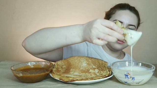 ГОРА БЛИНОВ С ВАРЕНКОЙ И СГУЩЕНКОЙ | PANCAKES WITH  CONDENSED MILK MUKBANG ASMR | 먹방|
