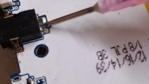 Планшет dexp не включается, не заряжается.