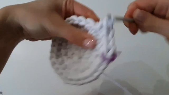 Подвесная корзина из хлопкового шнура