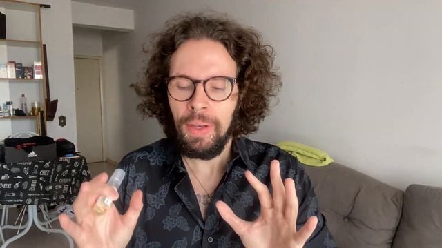 OUD MINÉRALE - O PERFUME MAIS DESAFIADOR QUE EU JÁ SENTI смотреть онлайн