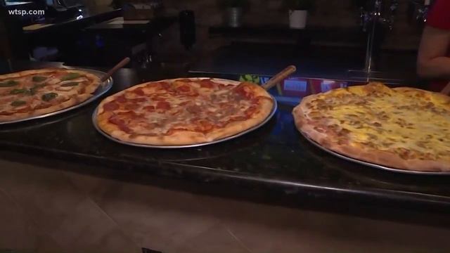 Gearing up for Super Bowl Sunday 'Food Fest' смотреть онлайн