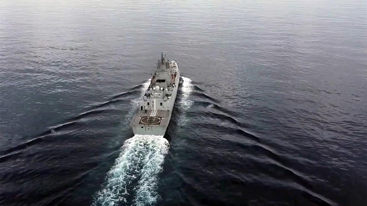 Новейший фрегат "Адмирал Горшков" провел учения по...ой ракетой "Циркон" по морской цели в Атлантике