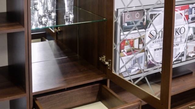 Шкаф витрина для посуды и книг 24 01 Моника смотреть онлайн