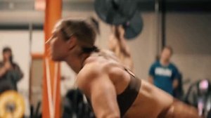 Упражнение со штангой