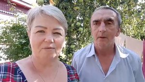 ЛЁШИК ПОКРАСИЛ ПОЛ НА ТЕРРАСЕ,Я ВОЖУСЬ С ОГУРЦАМИ И ГОТОВЛЮ БАКЛАЖАНЫ.