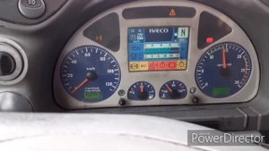 Всем привет! Мы снова на стоянки. Ответы на коментарии. Давление масла iveco stralis. Виталий 07