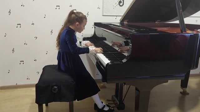 Загоруйко Софія - І.С. Бах "Менует Соль мажор" смотреть онлайн