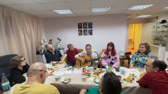 #еленагурфинкель #гитарапокругу #посиделки у #алламедникова #москва #август2024