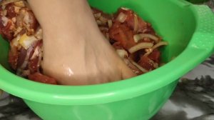 Как замариновать шашлык ?Простой и вкусный шашлык и грибы на мангале!!!Всегда так готовлю!