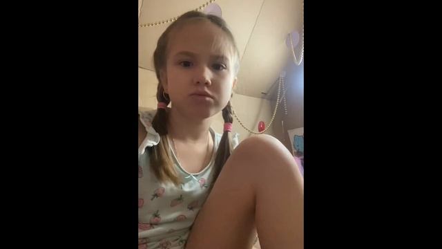 24 часа в новогоднем домике/Крутышки? смотреть онлайн