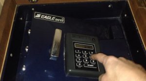 Как открыть и перекодировать сейф EAGLE SAFES с электронным кодовым замком