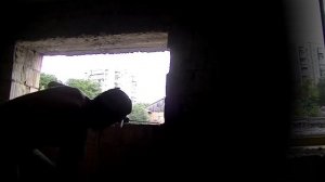 установка решетки на окно  в гаражном боксе.