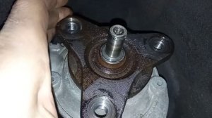 Люфт хвостовика раздаточной коробки BMW GT F07 XDRIVE