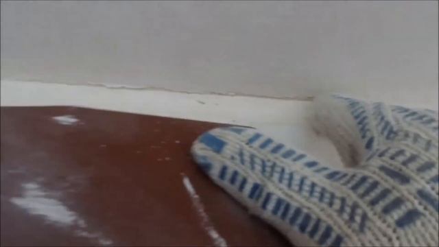 Штукатурка и шпаклевание потолка , выравниваем углы угловым шпателем смотреть онлайн