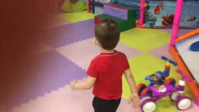 Леня в КАРАВАНЕ. КУПИЛИ НОВЫЙ БЛАСТЕР. ИГРОЛЕНД ДНЕПР. смотреть онлайн