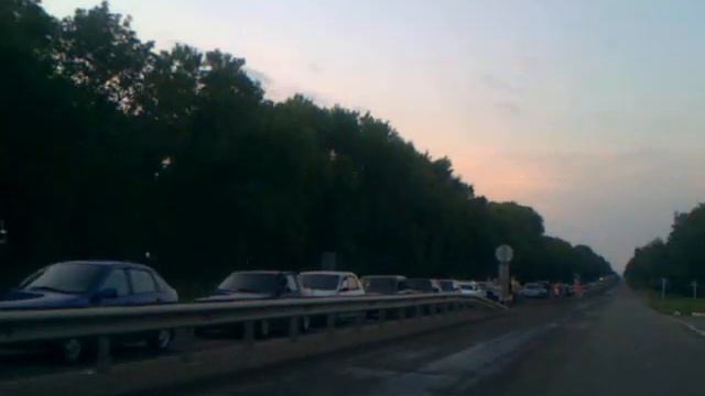 Очередь на таможенном пункте МАПП Нехотеевка смотреть онлайн