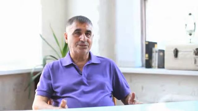 Садых алекперович дадашев. Тофик дадашев экстрасенс фото. Тофик дадашев. Тофик дадашев экстрасенс. Тофик дадашева.