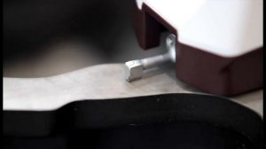 Профилометр Mitutoyo SJ-210 в действии