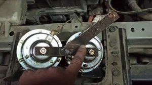 Ниссан Лиф (Nissan Leaf), замена штатного сигнала, своими руками.