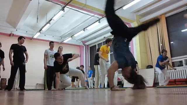 Roda (свободная тренировка) смотреть онлайн